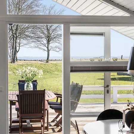 Stunning In With Kitchen Holiday home