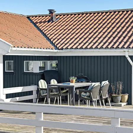 펜션 Three-bedroom In Otterup